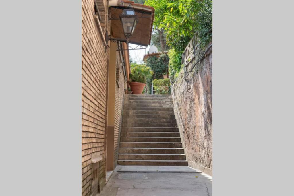 Elegante Open Space Con Vasca Idromassaggio A Trastevere المظهر الخارجي الصورة