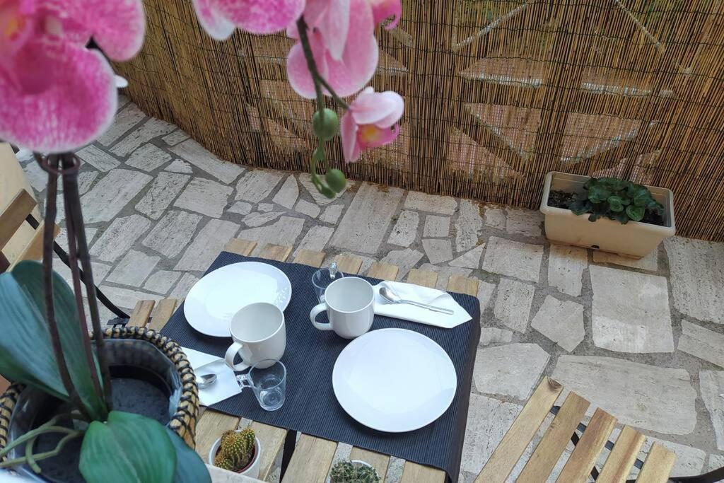 Elegante Open Space Con Vasca Idromassaggio A Trastevere المظهر الخارجي الصورة